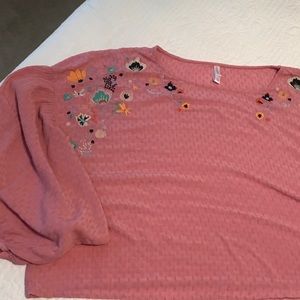 Xhilaration 2X blouse with puffy loose sleeves